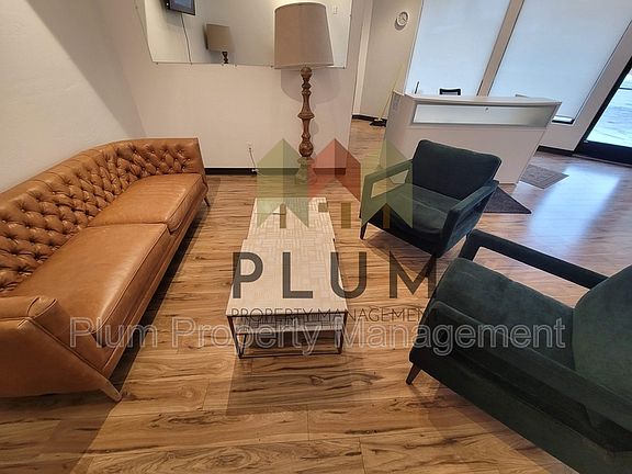 5th image of 1805 Brooks St Unit B