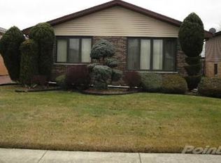 5913 W 75th Pl, Burbank, IL