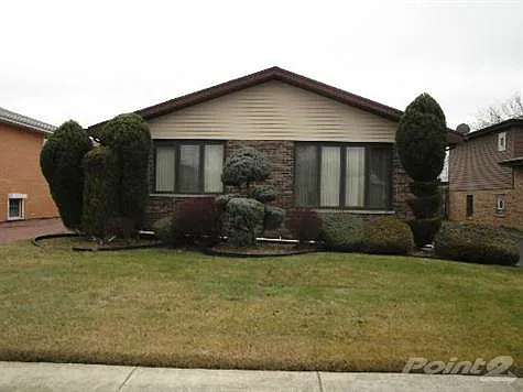5913 W 75th Pl photo 1
