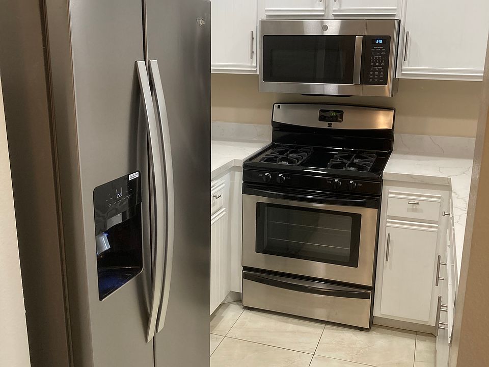 1st image of 23933 Del Monte Dr Unit 20