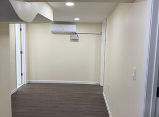 (Undisclosed Address), Deer Park, NY 11729