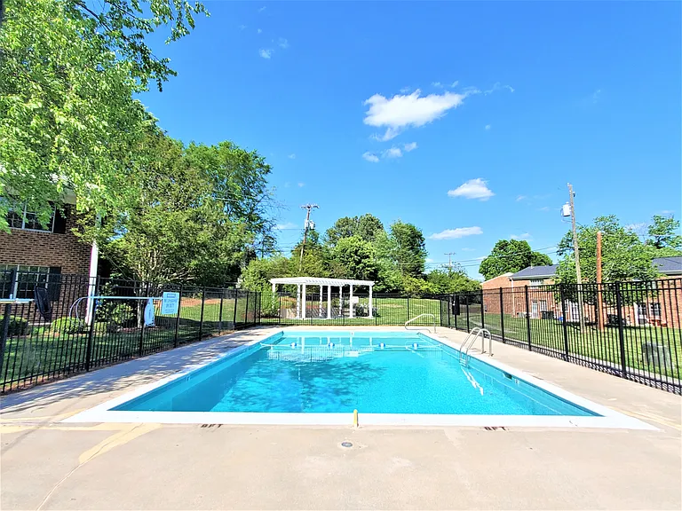 1002 Willow Dr #109 — Photo 16