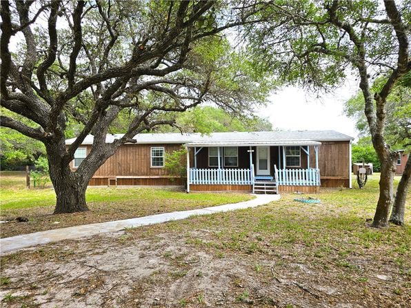 1647 W Beasley Ave, Aransas Pass, TX 78336