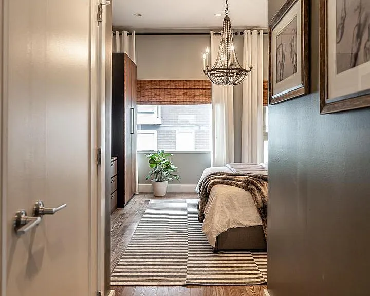 608 N American St — Photo 32