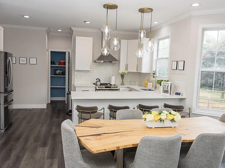 Emerald Ridge Dr — Photo 1