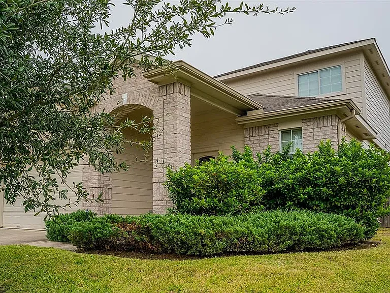 8002 Arapahoe Ridge Ln — Photo 3