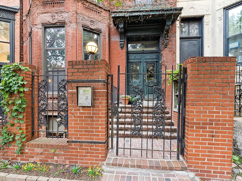 1st image of 1832 N Lincoln Ave #2