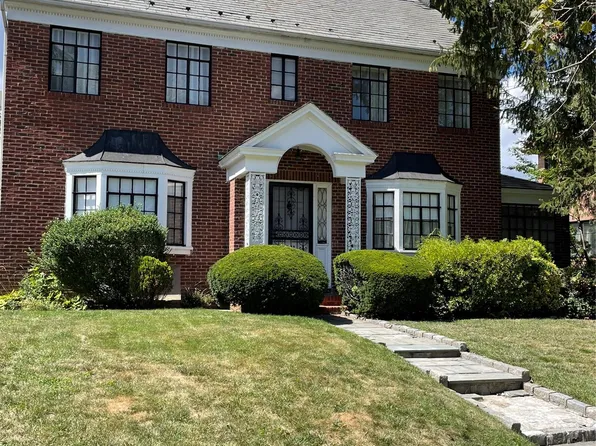 32-12 161st Street, Flushing, NY 11358