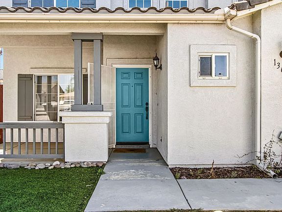 3rd image of 1362 Somerset Ct