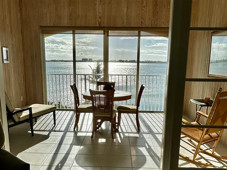 4 Harbour Isle Dr E — Photo 6