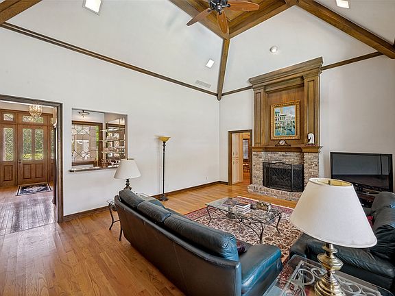 4th image of 5901 Flintshire Ln