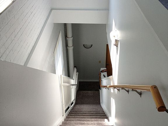 Downstairs to bedrooms