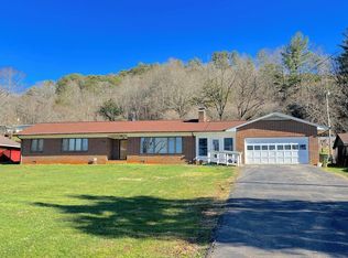 271 Bristol Ave, Andrews, NC 28901