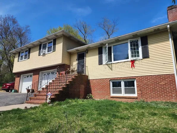 8 ROCK HILL Lane, Wingdale, NY 12594