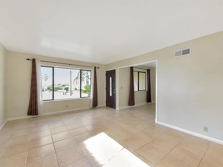 758 Candlestick Way — Photo 13