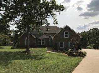 506 Lakeside Dr, Springfield, TN 37172