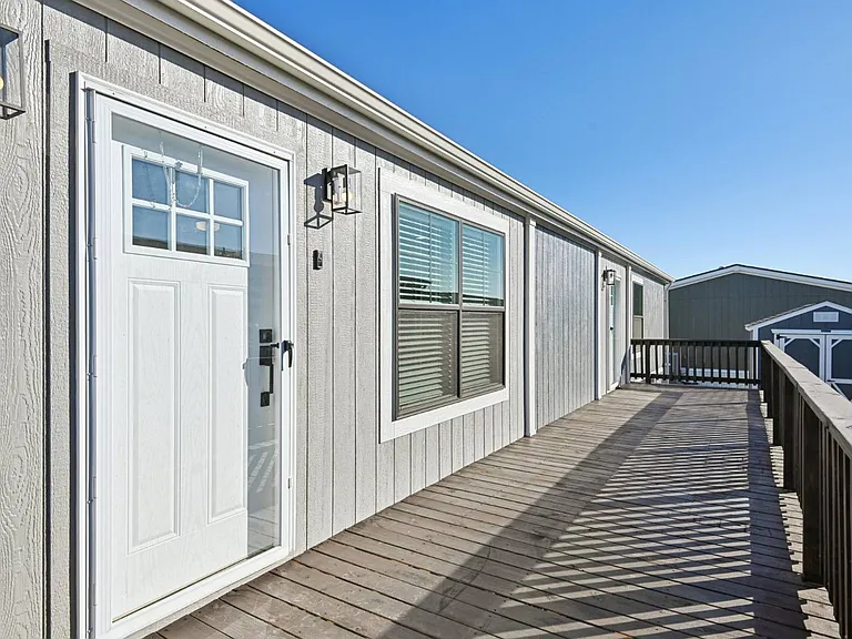 1614 Swallowtail Dr — Photo 19