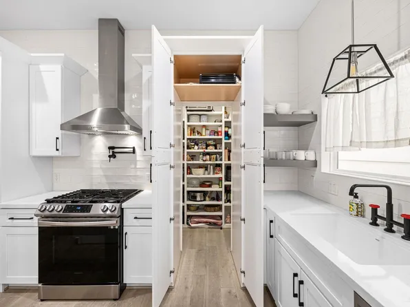 317 Sikes St, Houston, TX 77018