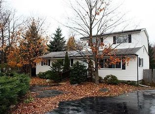 1380 Lorraine Dr, Waterford, MI 48327