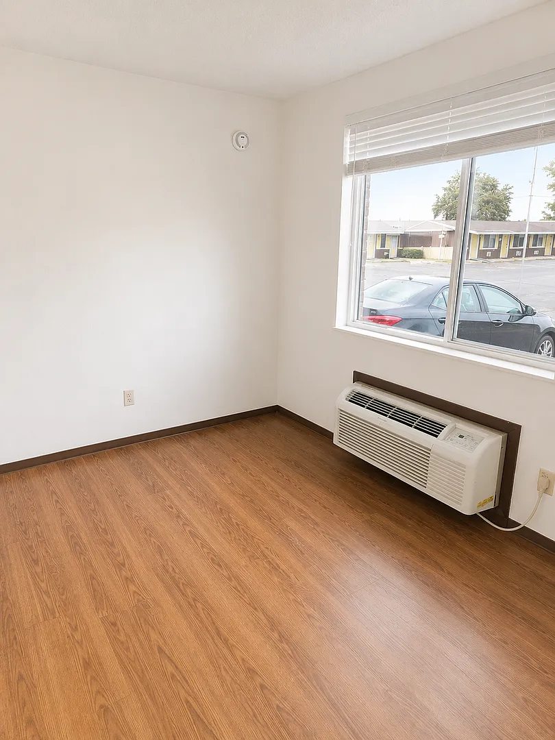 Rapids Studio Apartments — Photo 4