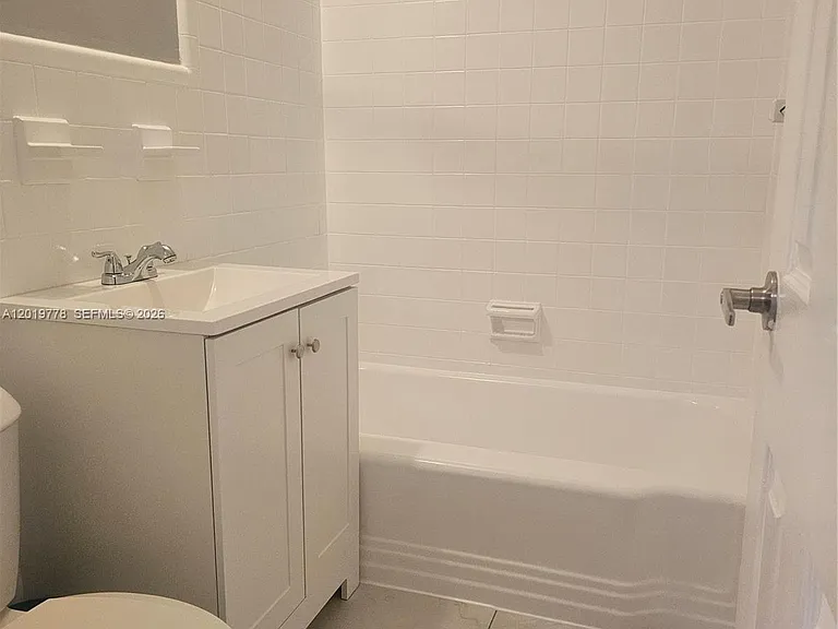 3116 E Sunrise Blvd #3116 — Photo 9