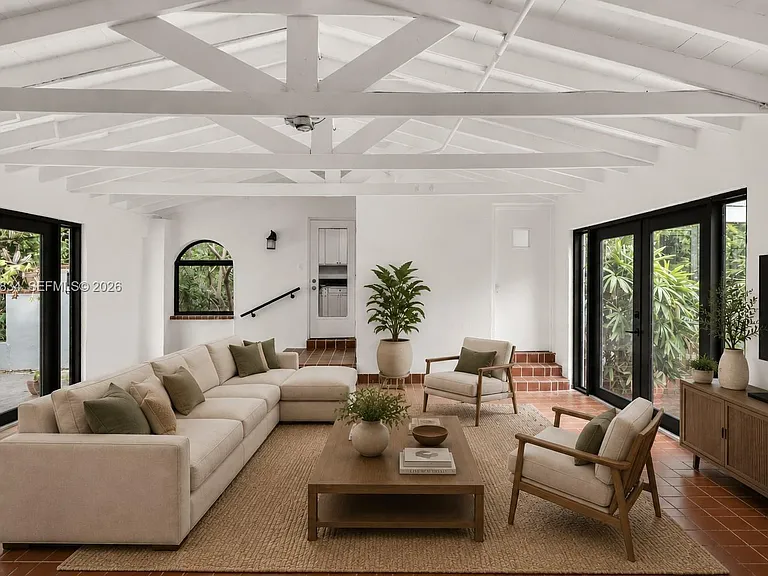 5390 Sunset Dr — Photo 3