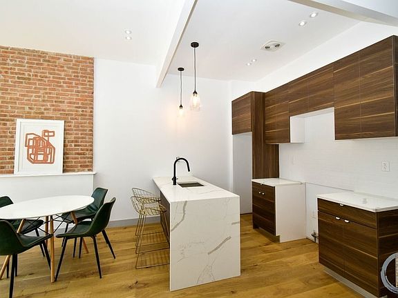 4th image of 1407 Dean St #2