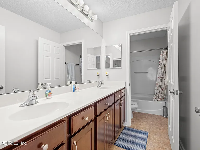 225 S Torwood Dr — Photo 21