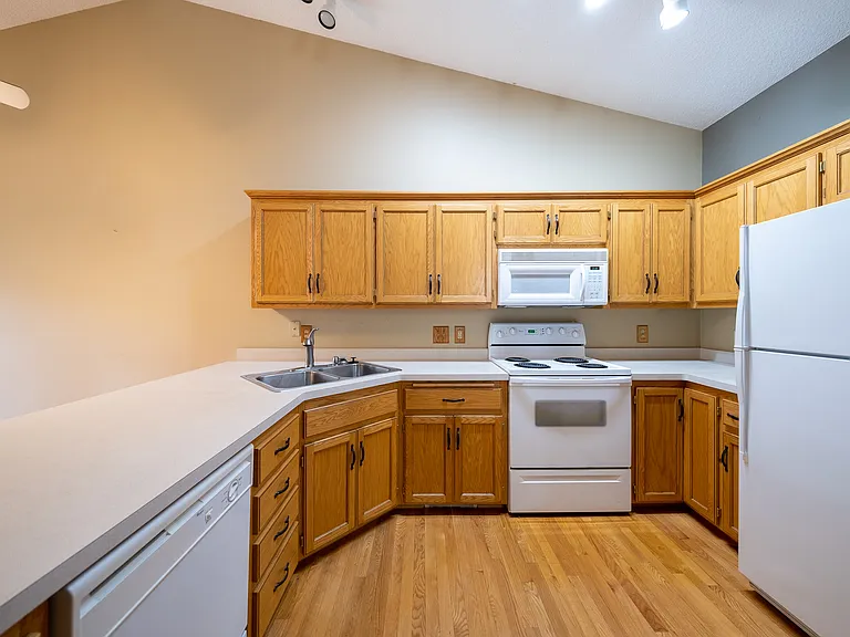 736 86th Ln NW — Photo 3