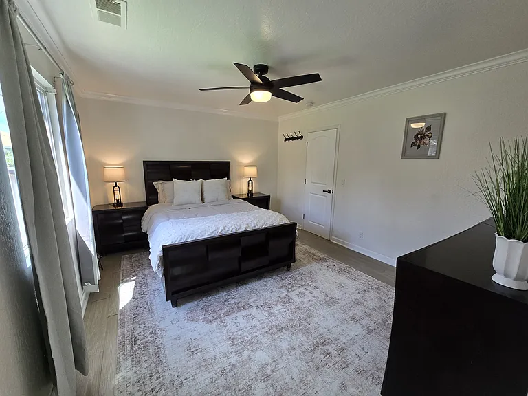 576 Pomeroy Ave — Photo 28