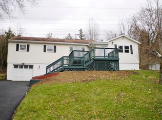 22 Tiger Rd, Hopewell Junction, NY 12533