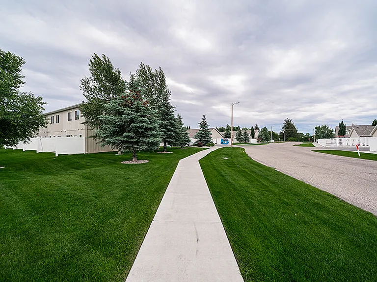 Meadowcreek Townhomes — Photo 46