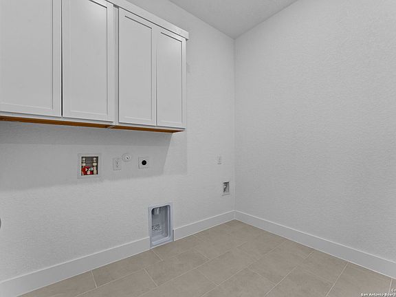 4th image of 5496 Paschal Park