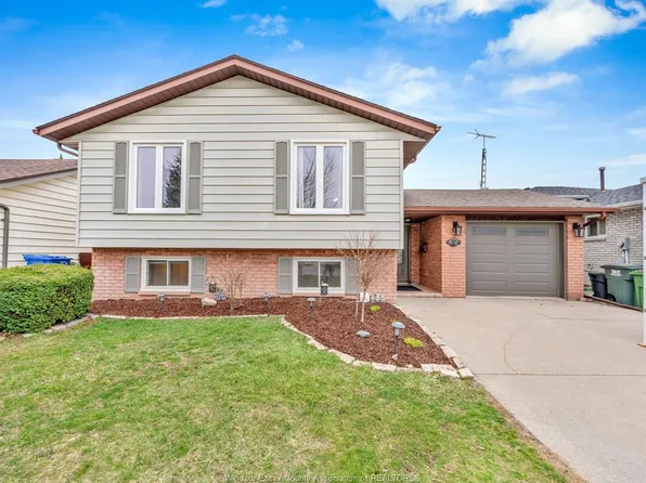 678 Gauthier Dr, Tecumseh, ON N8N 3P8