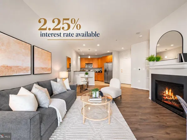 2665 Prosperity Ave APT 357, Fairfax, VA 22031