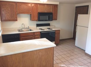 992 Clay Pike, North Huntingdon, PA