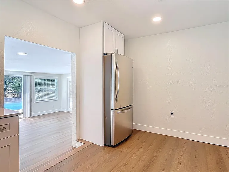 1415 Frances Dr — Photo 9