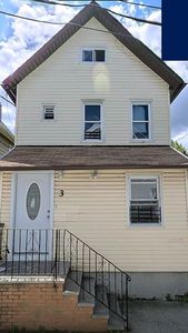 3 Lockman Pl, Staten Island, NY, 10303