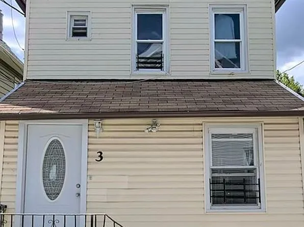 3 Lockman Pl, Staten Island, NY 10303
