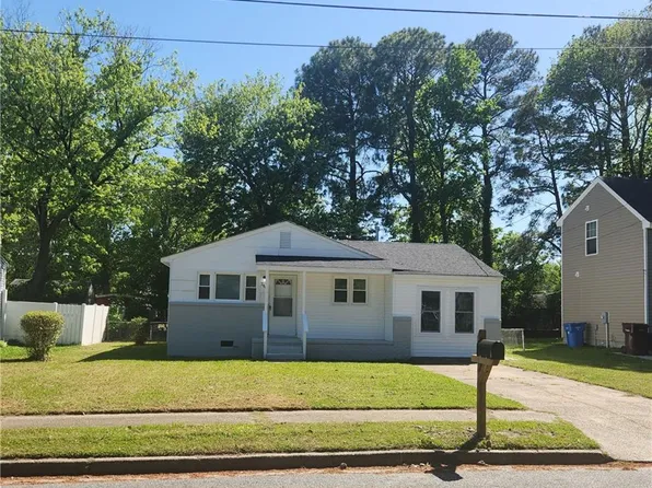 2806 Halsey St, Chesapeake, VA 23324