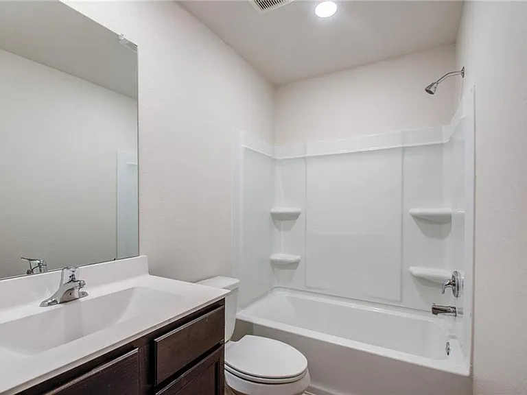 10699 Lost Maples Dr — Photo 27