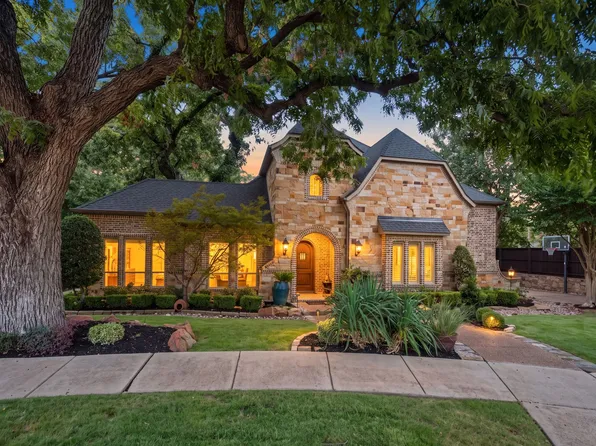 1700 Surrey Ln, McKinney, TX 75070