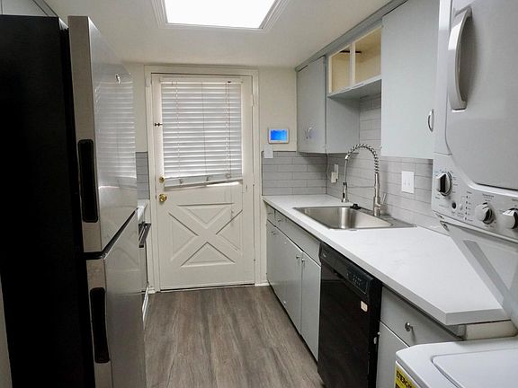 2nd image of 12633 Memorial Dr APT 250