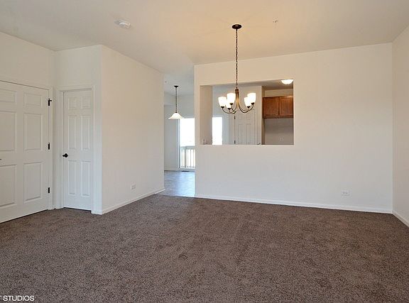 4th image of 1435 Manning Ave