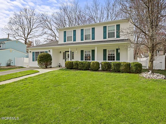 4th image of 64 Appletree Road