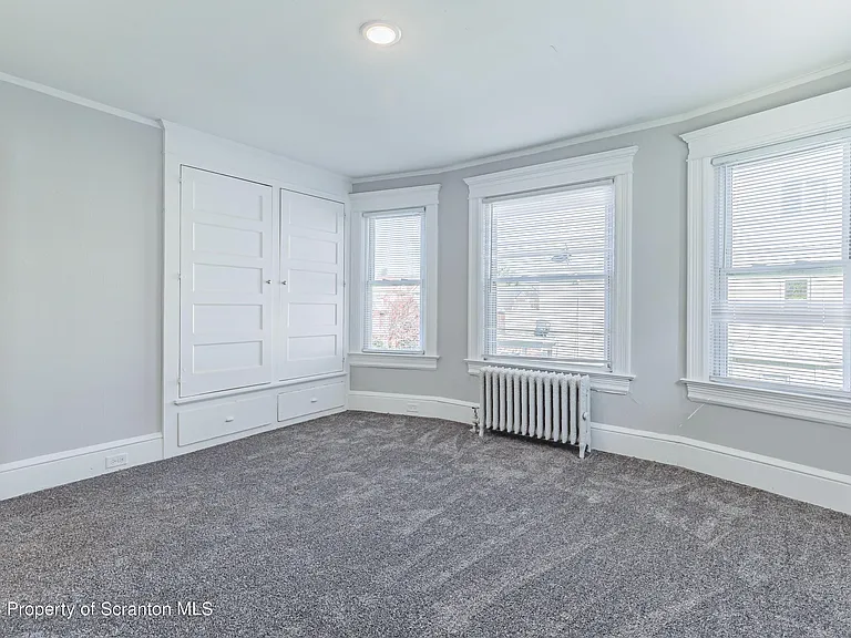 802 Quincy Ave — Photo 13