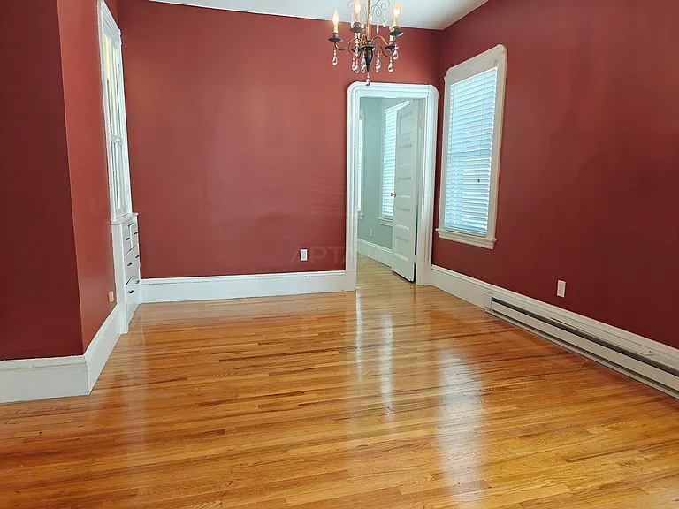23 Knapp St #32 — Photo 1