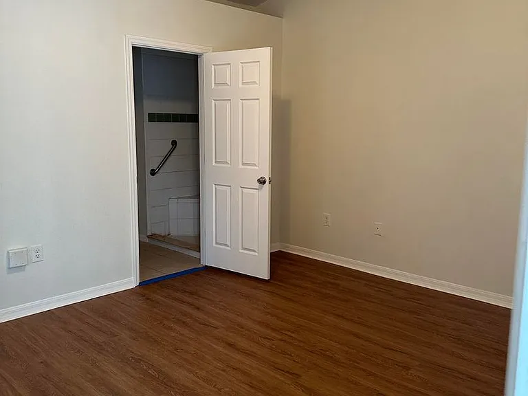 2475 Compass Pointe Dr — Photo 10