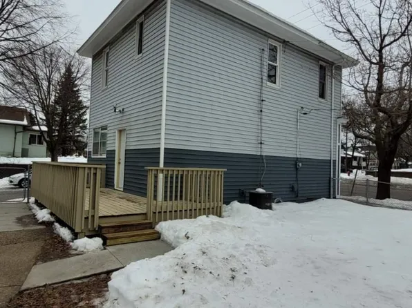 482 Earl St, Saint Paul, MN 55106