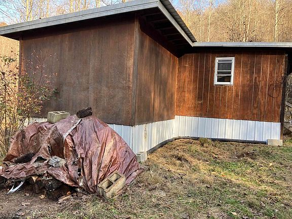 2nd image of 429 Woodside Dr